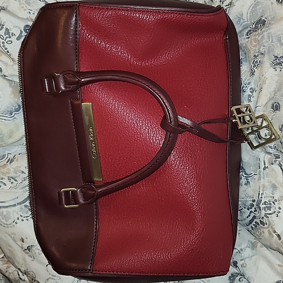 Calvin Klein Handbags - Calvin Klein Women's Purse